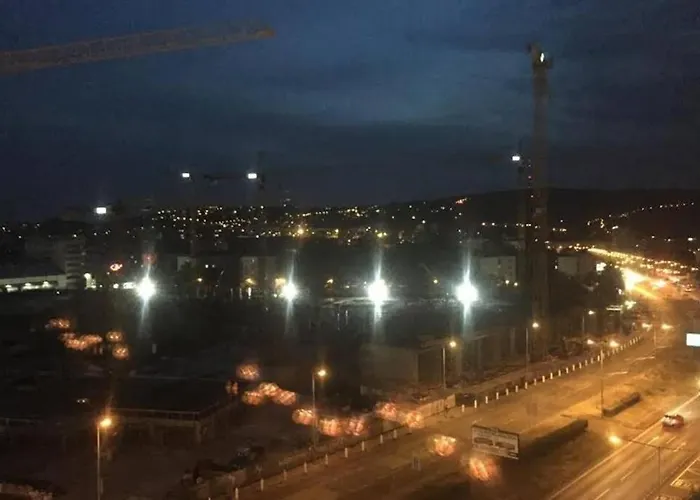 Three Towers With Parking And Nice View *