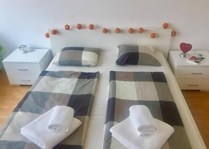 Three Towers With Parking And Nice View Apartmán Bratislava